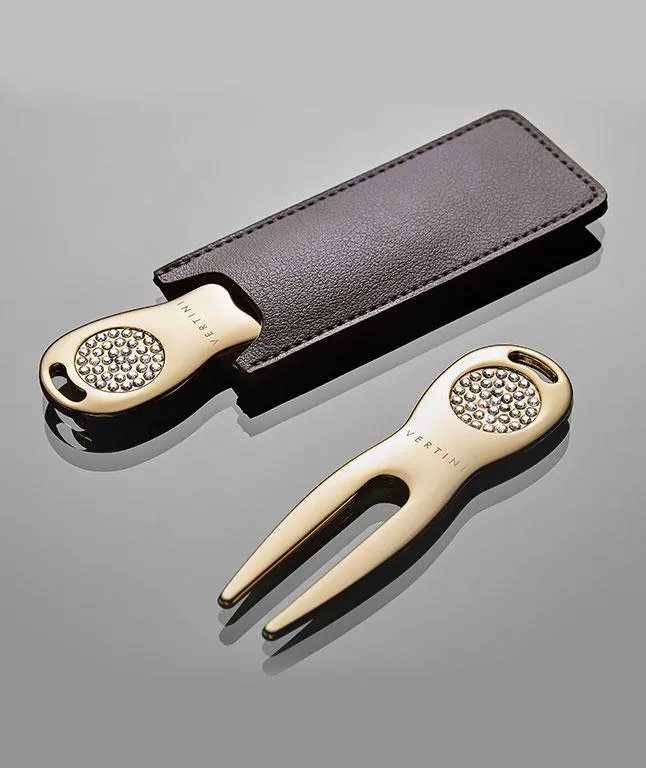 3 Golden Balls x 2   Divot Repair Tool