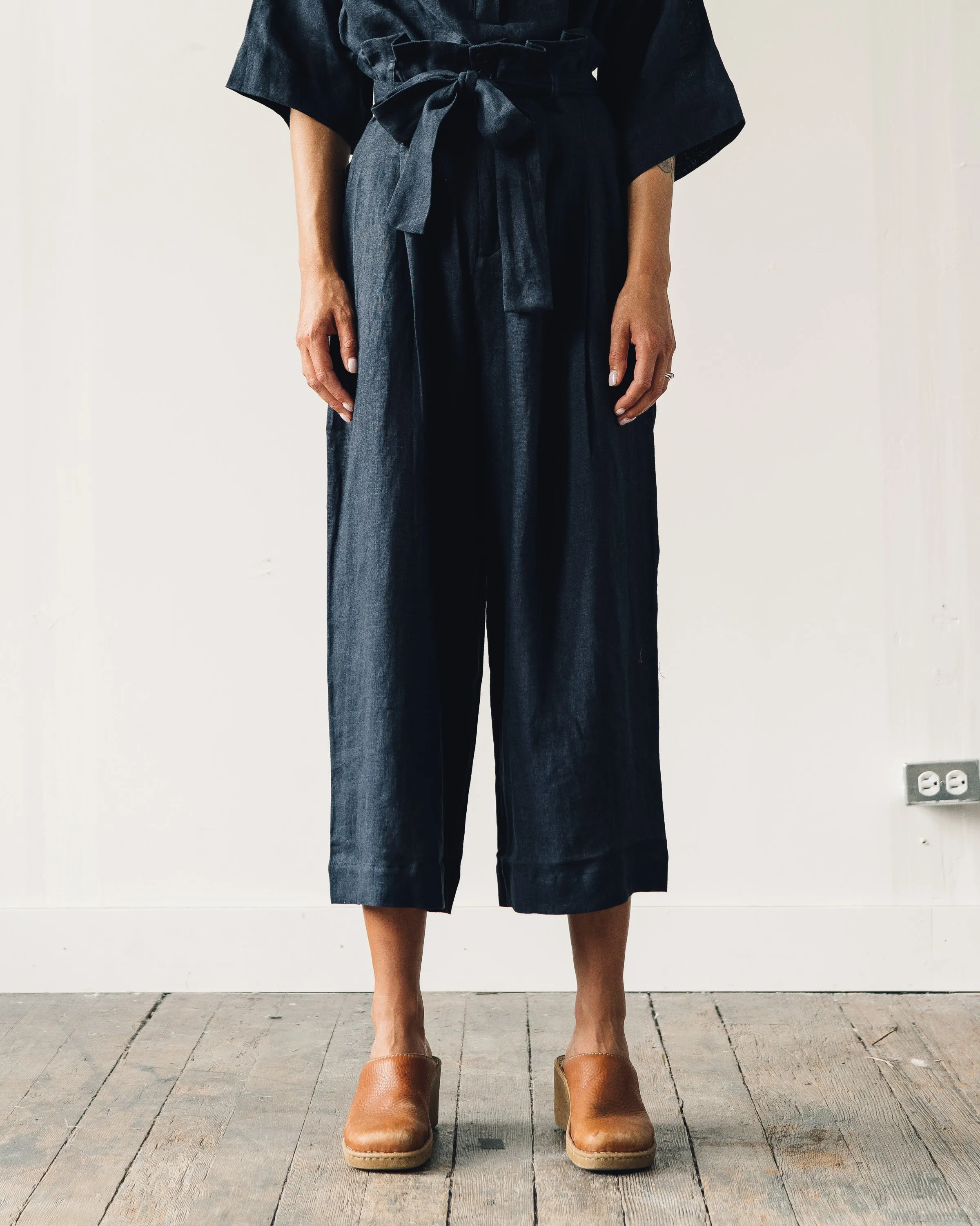 7115 Pleated Linen Trouser, Navy