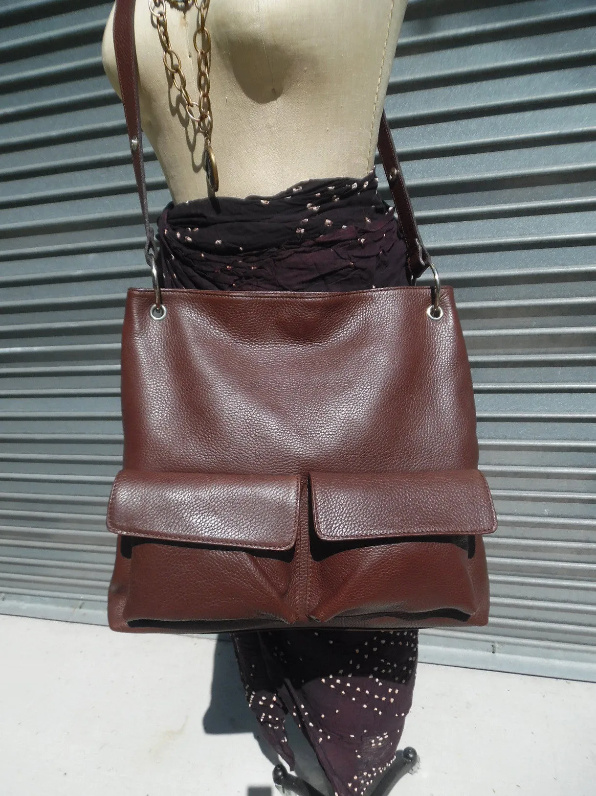 Gapock X Crossbody Bag Pebble Grain Leather Chocolate