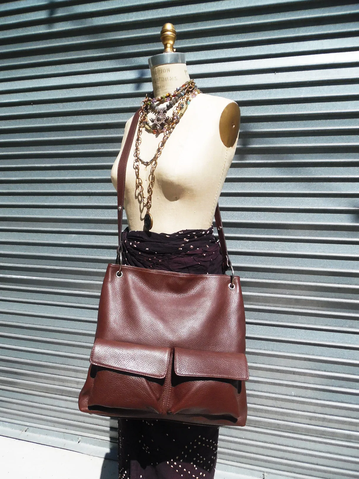 Gapock X Crossbody Bag Pebble Grain Leather Chocolate