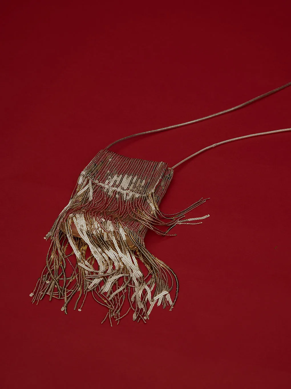 UND SPANGLE FRINGE SHOULDER BAG