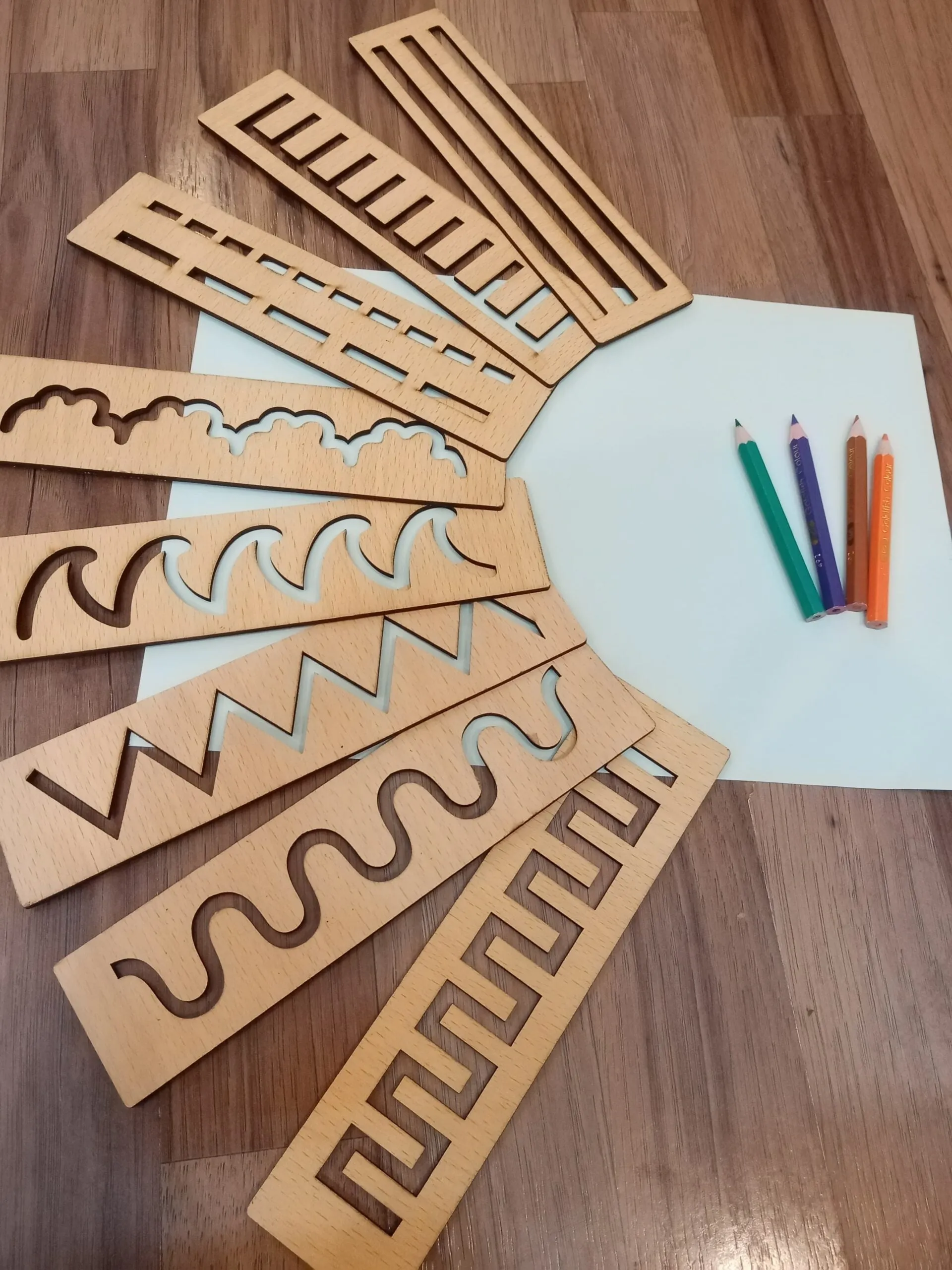 Wooden Montessori Pattern Stencil Set - 016