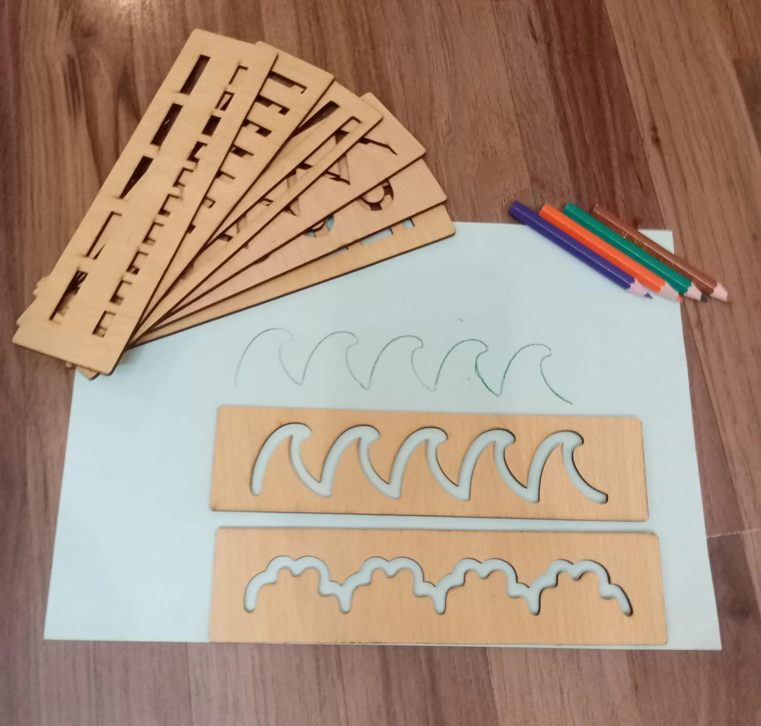 Wooden Montessori Pattern Stencil Set - 016